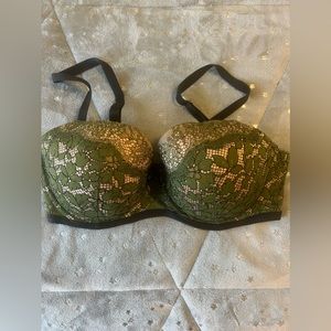 VS Bra